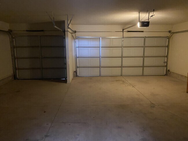 Building Photo - 617 Allison Ln