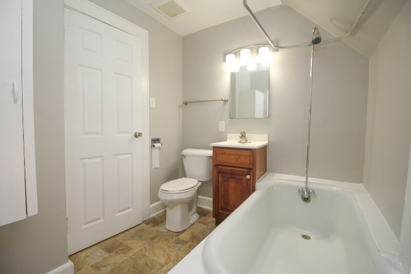 Building Photo - 1446 S 56th St