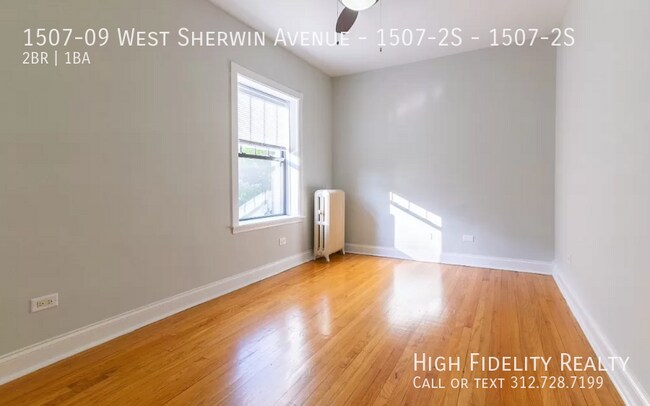 Building Photo - 1507 W Sherwin Ave