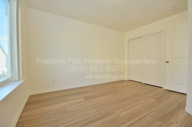 Building Photo - 7830 Mather Ct