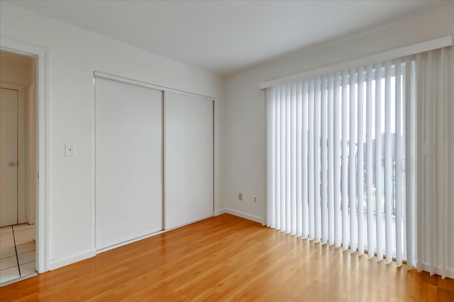 Building Photo - 336 Chesley Ave