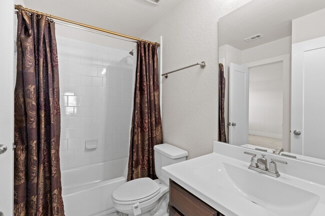 Building Photo - 4008 Canaleta