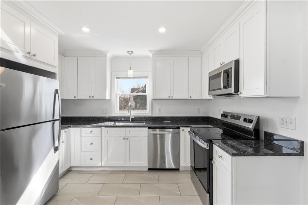 Building Photo - 1169 Chalkstone Ave