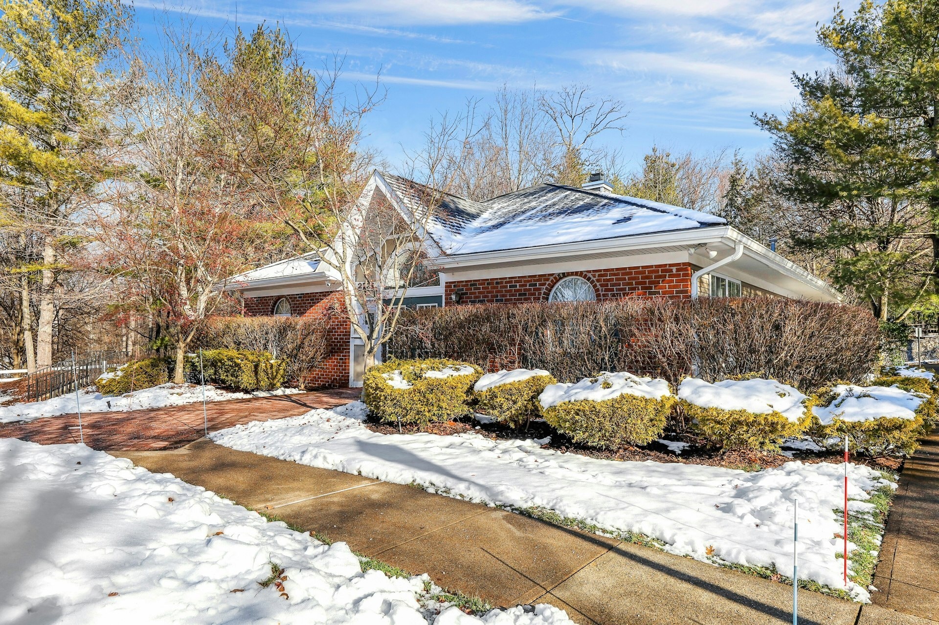 Building Photo - 2198 Kent Ct