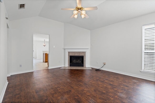 Building Photo - 605 Westchase Ct S