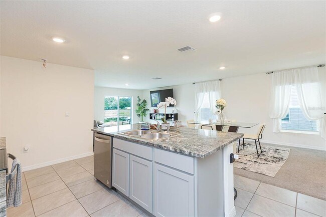 Building Photo - 36703 Spanish Rose Dr