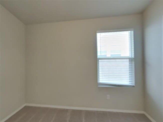 Building Photo - 5120 Saddle Clb Dr