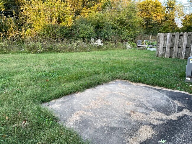 Building Photo - 1006 Northwood Dr