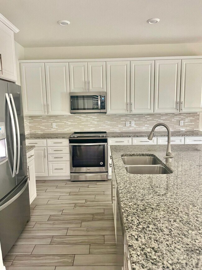Building Photo - 4516 Eventing St