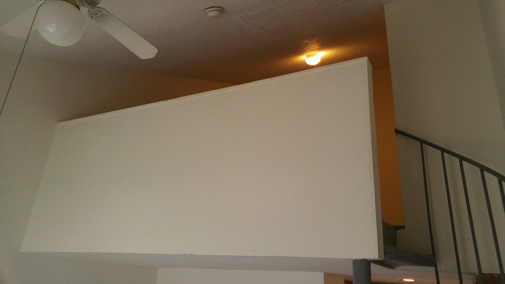 Building Photo - 108 W Charles St