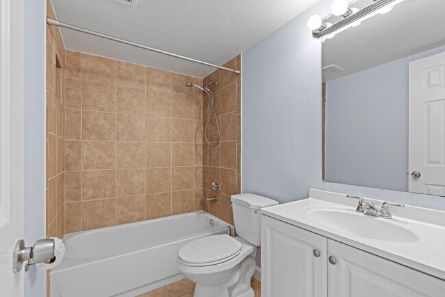 Building Photo - 3312 Spanish Wells Dr
