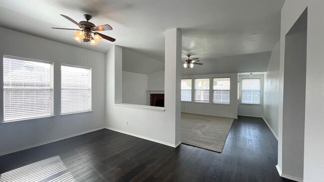 Building Photo - 5112 Bald Cypress Ln