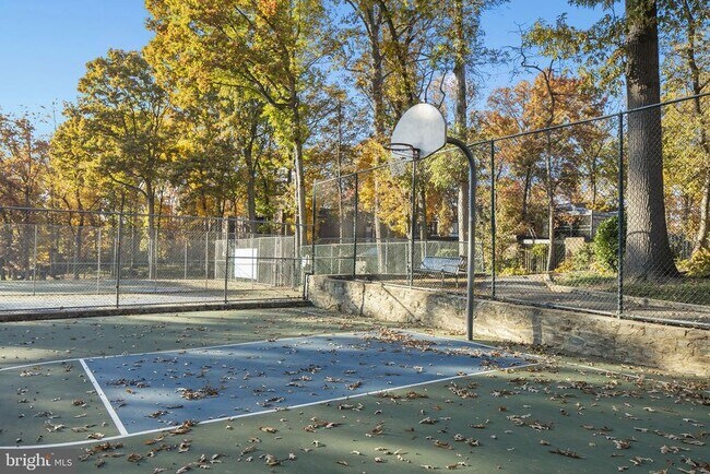 Building Photo - 3354 Woodburn Rd