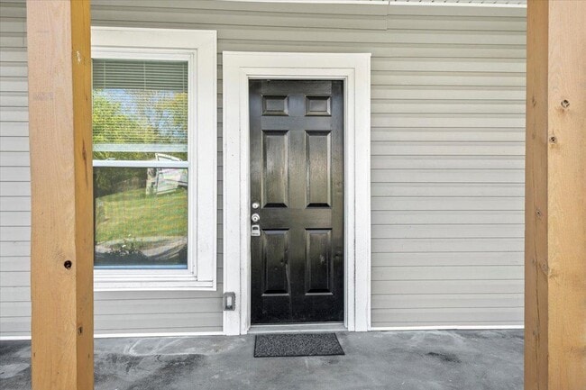 Building Photo - 1308 Columbia Rd