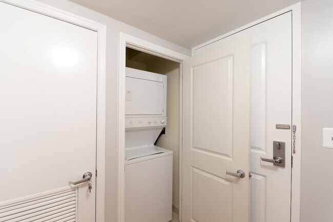 Building Photo - 1225 13th St NW