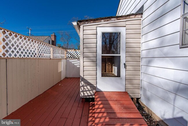 Building Photo - 3271 Annandale Rd