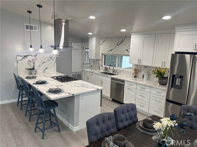 Building Photo - 19 Gaucho Dr