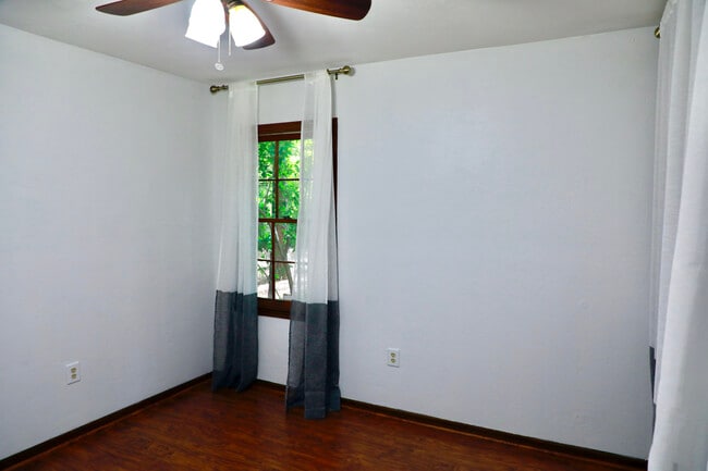 Building Photo - Founders Hill Haile Plantation