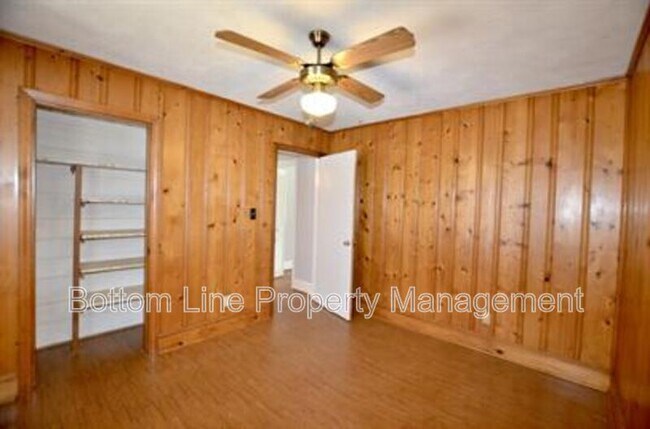 Building Photo - 4120 Leeds Dr