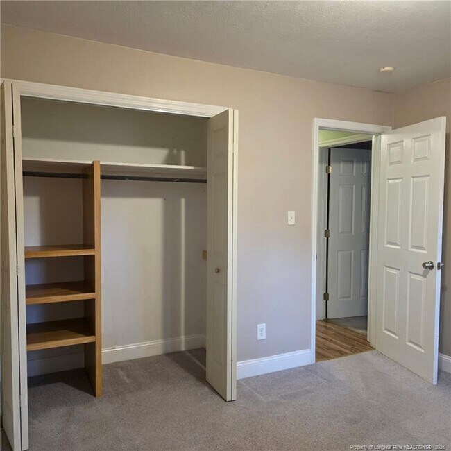 Building Photo - 1401 Greenock Ave