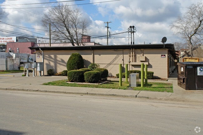 Building Photo - 405 Fisk St