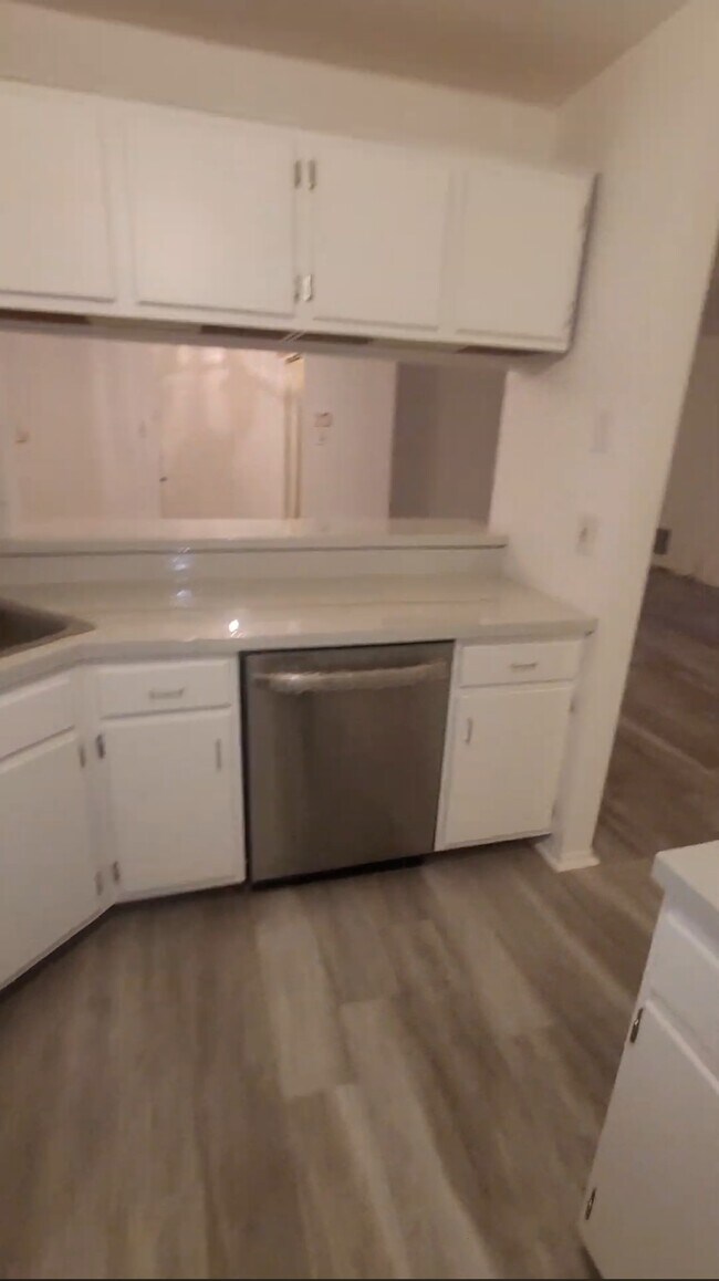 Building Photo - 1303 Morris Ct