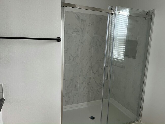 Building Photo - 112 Tahitian Dr