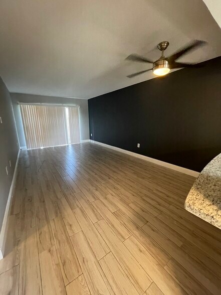 Building Photo - 5200 NW 31st Ave