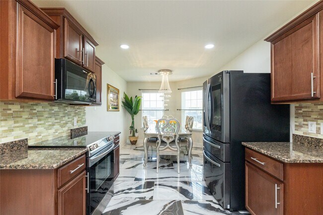 Building Photo - 22526 Threefold Ridge Dr