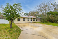 Building Photo - 2965 Armstrong St