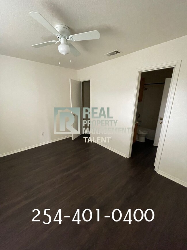Building Photo - 5712 Redstone Dr