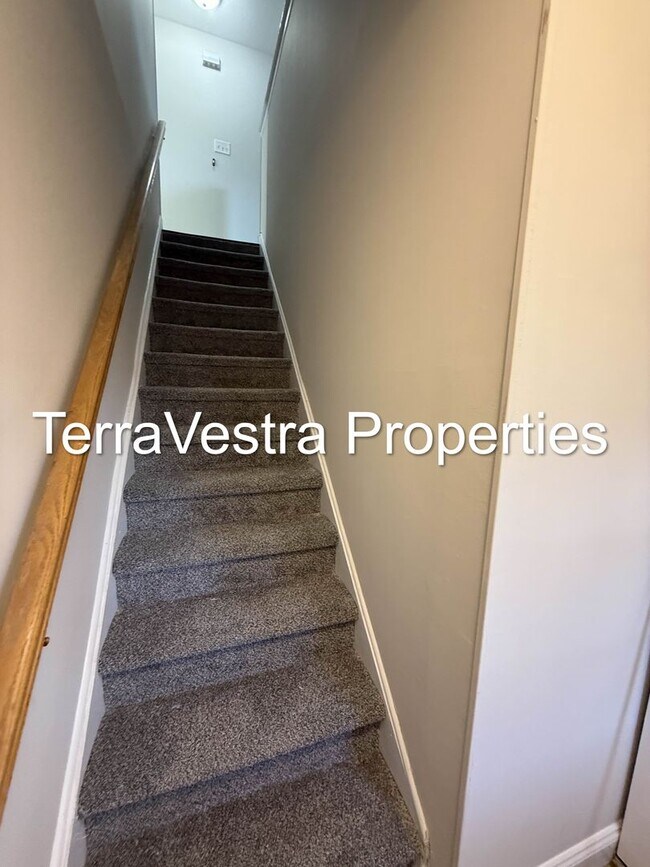 Building Photo - 162 Willow Turn