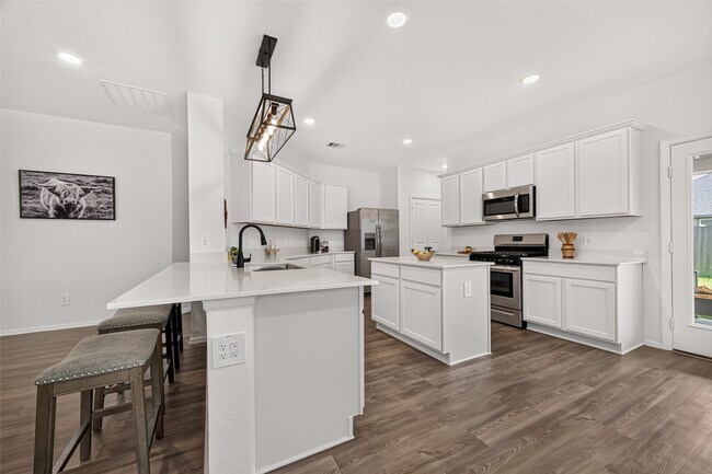 Building Photo - 3112 Catalonion Ct