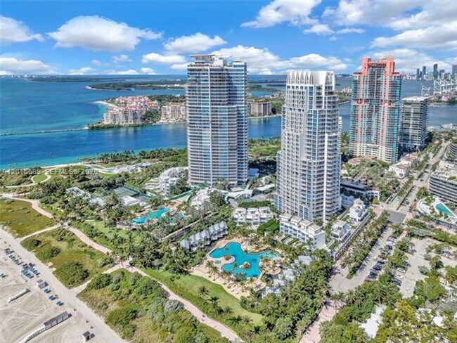 Building Photo - 100 South Pointe Dr