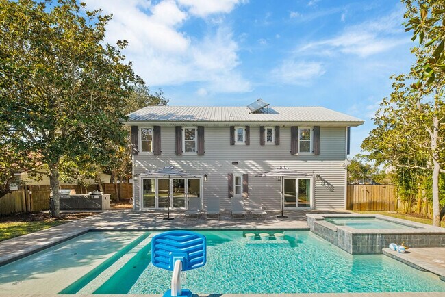 Building Photo - 383 Lakeview Dr