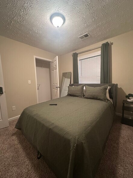 Building Photo - 6630 Leisure Trl