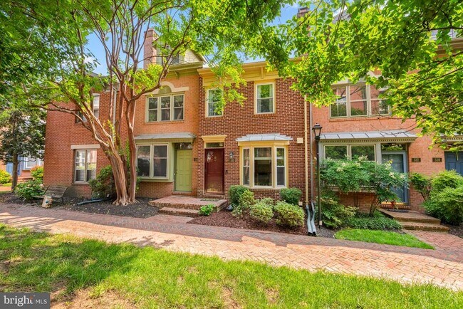 Building Photo - 535 Colecroft Ct