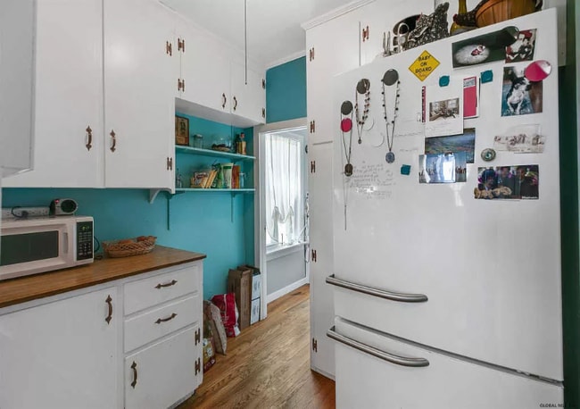 Building Photo - 204 Riverview Rd