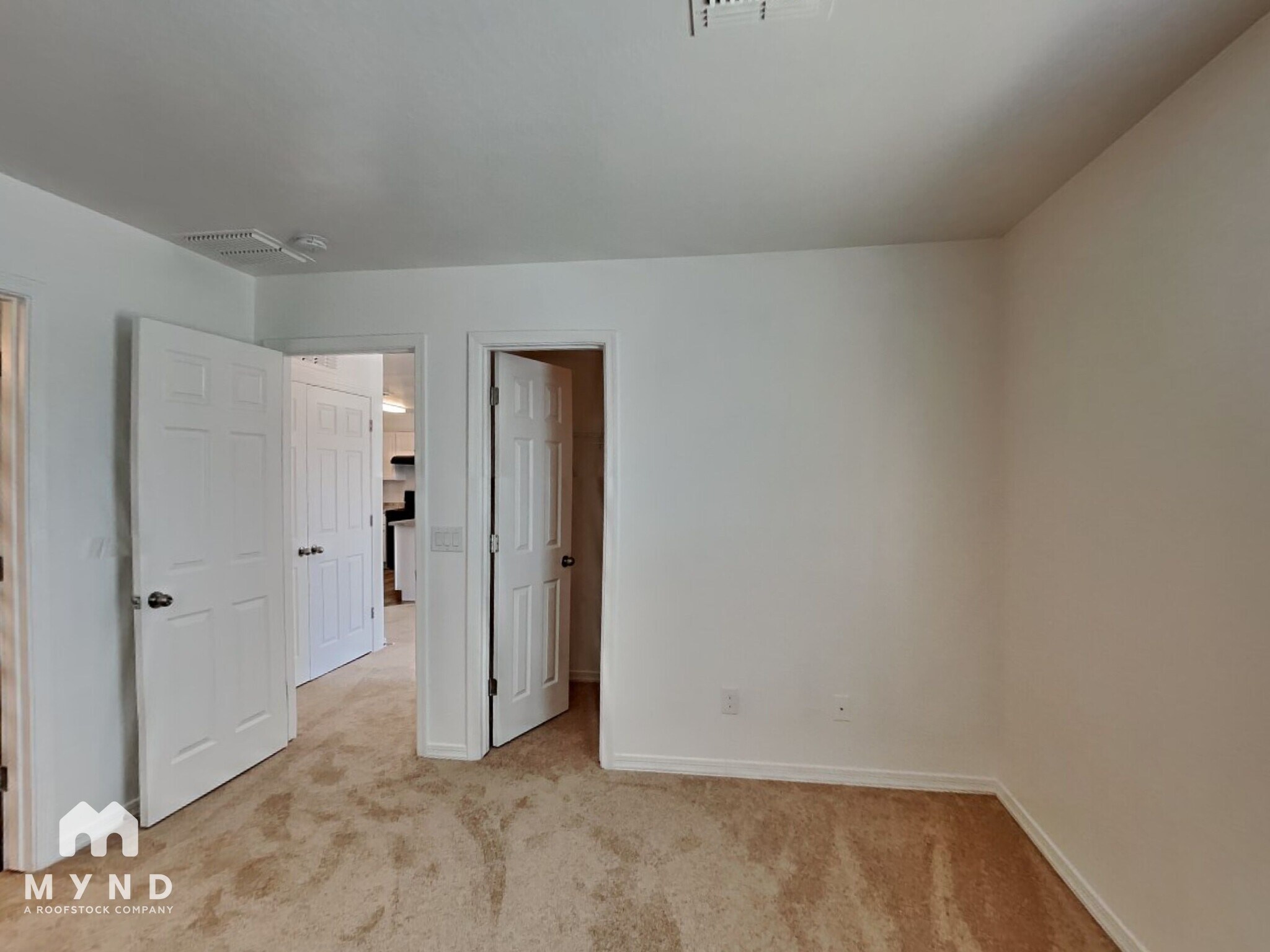 Building Photo - 953 Kachina Dr