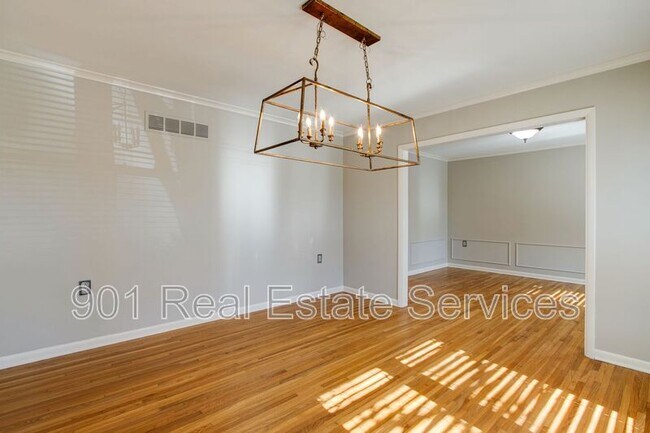 Building Photo - 5350 Edenshire Cove