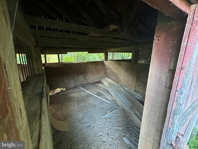 Building Photo - 1573 Garrisonville Rd