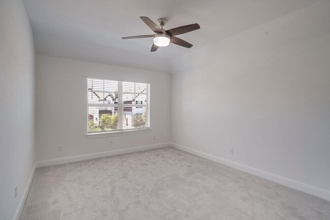 Building Photo - 2920 Hadley Wy