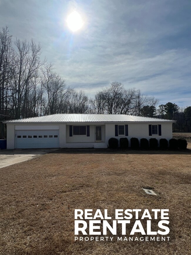 Building Photo - 4580 Rainbow Dr