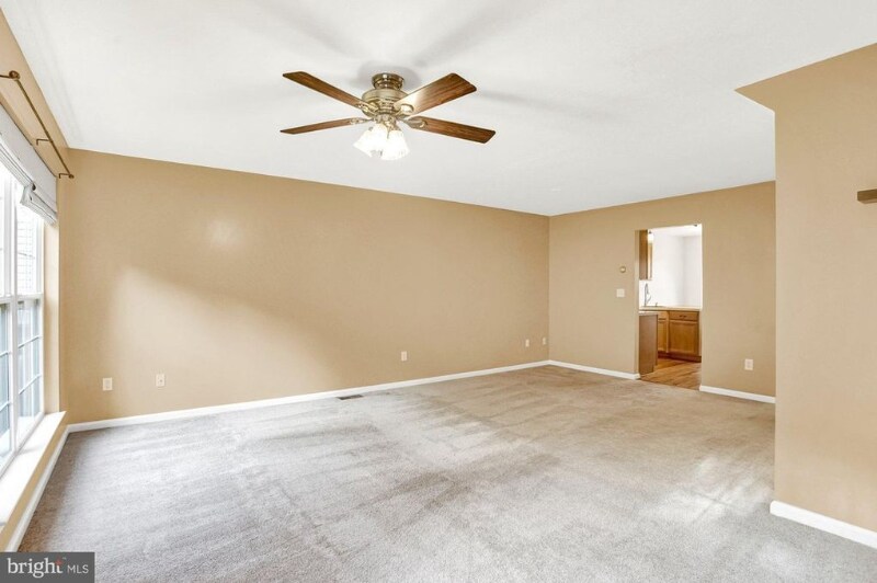 Building Photo - 313 Aspen Ct