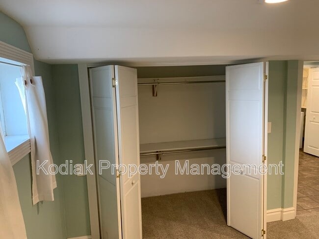 Building Photo - 150 W 1050 S
