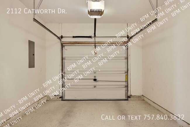 Building Photo - 2112 Catworth Dr