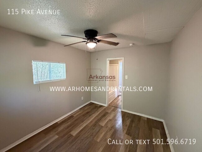 Building Photo - 115 Pike Ave