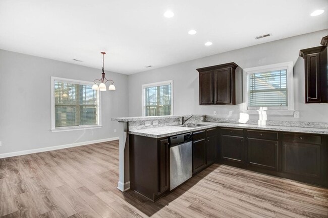 Building Photo - MUST SEE! Stunning 3 BR | 2 BA Home for Re...