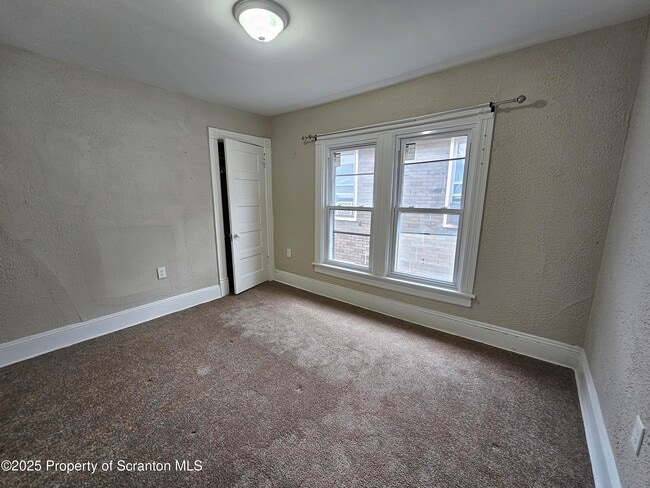 Building Photo - 1124 Lafayette St