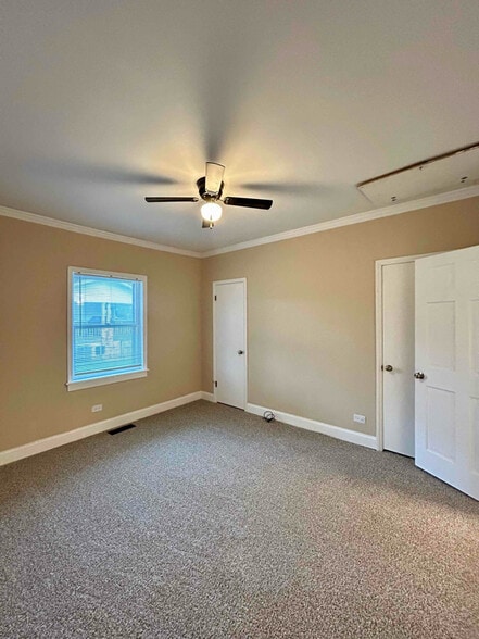 Building Photo - 1404 Fieldcrest Rd